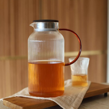 Pichet KARL 2L en verre borosilicate avec anse ambre - Ogo Living