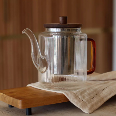 Théière Karl 1,2L en verre borosilicate avec anse ambre - Ogo Living