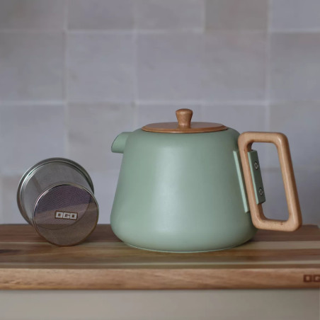 Théière viggo 1l amande en fonte et bois compatible plaques de cuisson - Ogo Living