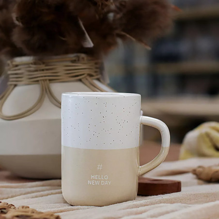 Mug Hello New Day 580ml En Grès Blanc Et Beige - Ogo Living