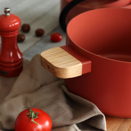 Faitout ector 24cm en aluminium paprika avec manche en bois - Ogo Living