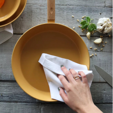 Poêle ector 28cm en aluminium revêtement céramique jaune - Ogo Living